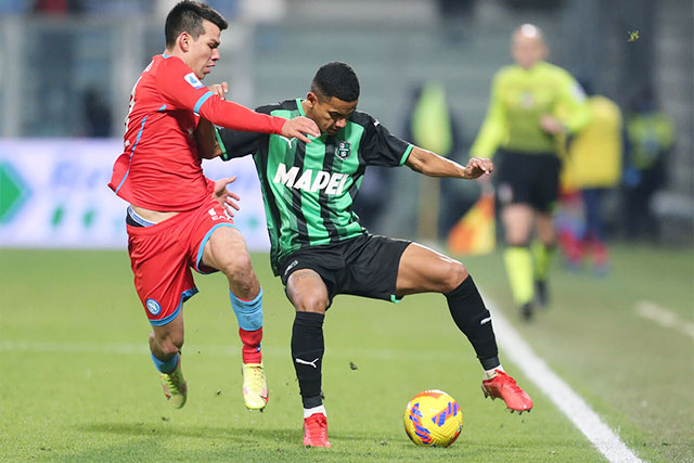 Sassuolo (phải) thắng kèo chấp phạt góc hiệp đầu ở 8/10 trận gần nhất tại Serie A